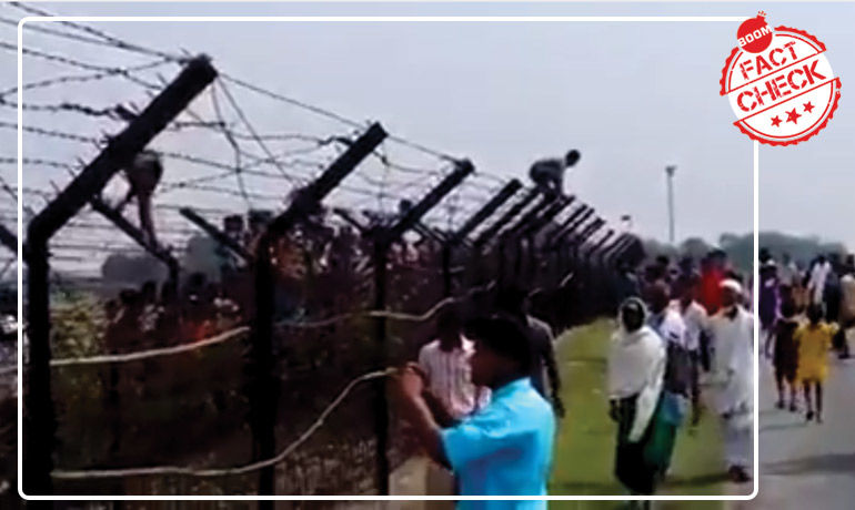 নাগরিকত্ব বিল পাশের পর বাংলাদেশি হিন্দুরা ভারতের সীমান্ত টপকাচ্ছে, মিথ্যে দাবি সহ ছড়ালো পুরনো ভিডিও নাগরিকত্ব বিল পাশের পর বাংলাদেশি হিন্দুরা ভারতের সীমান্ত টপকাচ্ছে, মিথ্যে দাবি সহ ছড়ালো পুরনো ভিডিও