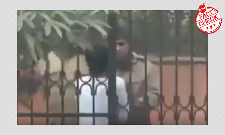নাগরিকত্ব আইন বিক্ষোভ: ২০১৪ সালের দিল্লি পুলিশের এক ব্যক্তিকে পেটানোর ভিডিও ফিরে এল নাগরিকত্ব আইন বিক্ষোভ: ২০১৪ সালের দিল্লি পুলিশের এক ব্যক্তিকে পেটানোর ভিডিও ফিরে এল