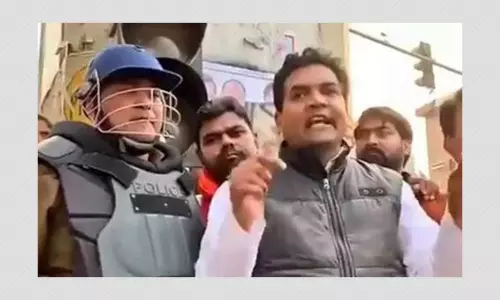 দিল্লি দাঙ্গা: ২৩ ফেব্রুয়ারির ভিডিও নিয়ে পুলিশকে কপিল মিশ্রের বয়ান দিল্লি দাঙ্গা: ২৩ ফেব্রুয়ারির ভিডিও নিয়ে পুলিশকে কপিল মিশ্রের বয়ান