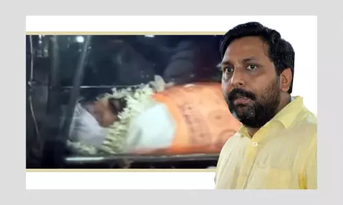 টিটাগড়ের কাউন্সিলর বিজেপি নেতা মনীশ শুক্লা খুন: যা জানা গেল টিটাগড়ের কাউন্সিলর বিজেপি নেতা মনীশ শুক্লা খুন: যা জানা গেল