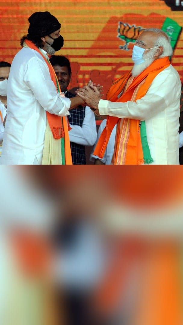 ব্রিগেডে মোদীর সভায় শিবির বদল অভিনেতা মিঠুন চক্রবর্তীর