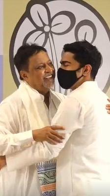 ঘাসের কেল্লায় সপুত্র প্রত্যাবর্তন মুকুলের: রাজনীতির পাশা খেলা ২০১৭-২০২১